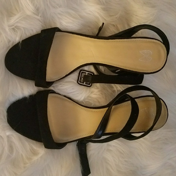 Victoria Secret High Heels - Picture 1 of 3